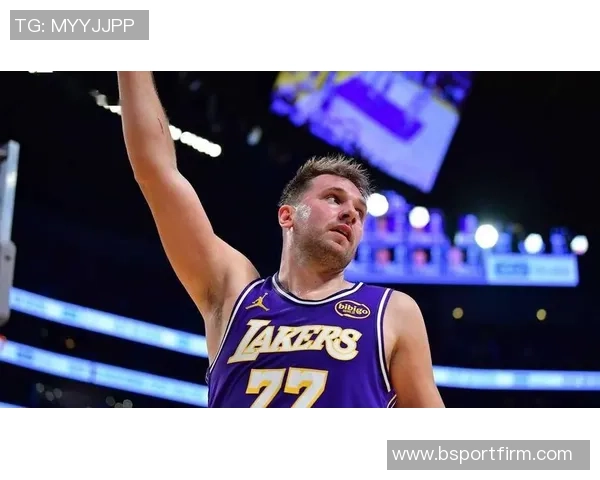 哈里森交易东契奇的决策分析解雇他是错误选择他应被视为英雄而非罪人