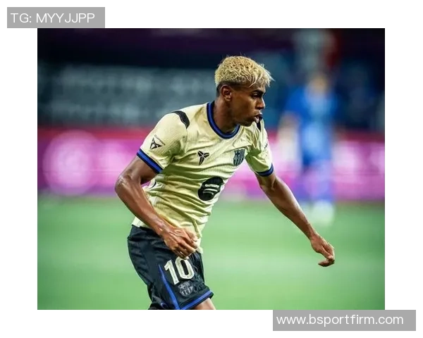 滕卡特称赞小罗在伯纳乌的魔力表现呼吁不要将亚马尔与梅西相提并论